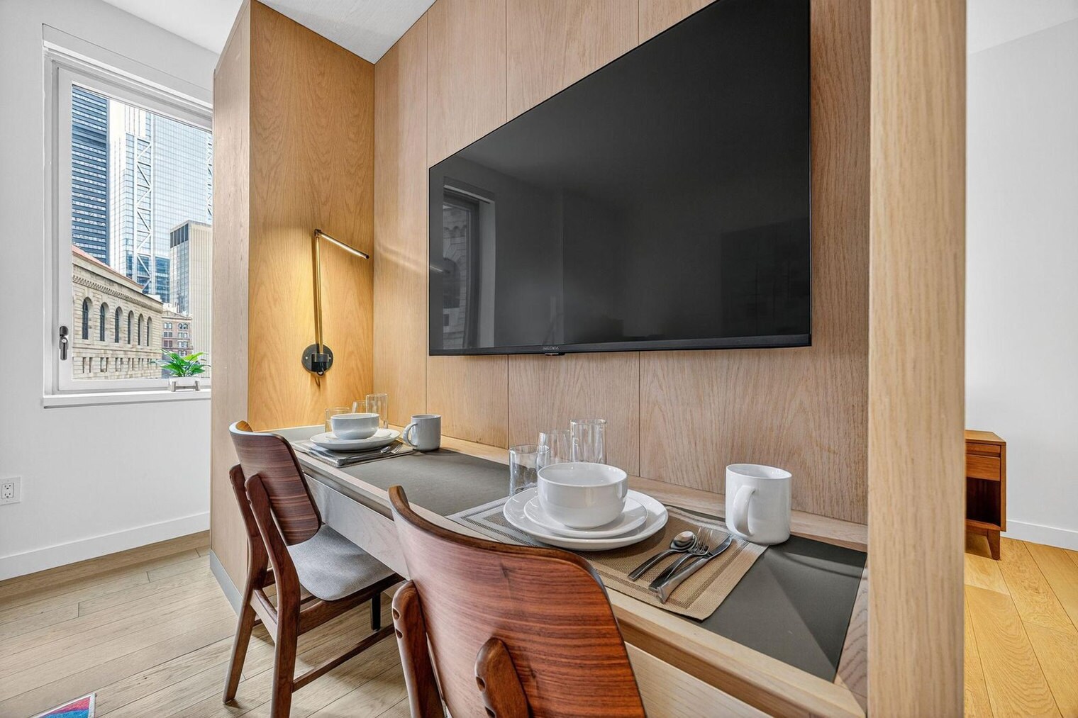 Building Photo - 84 William St