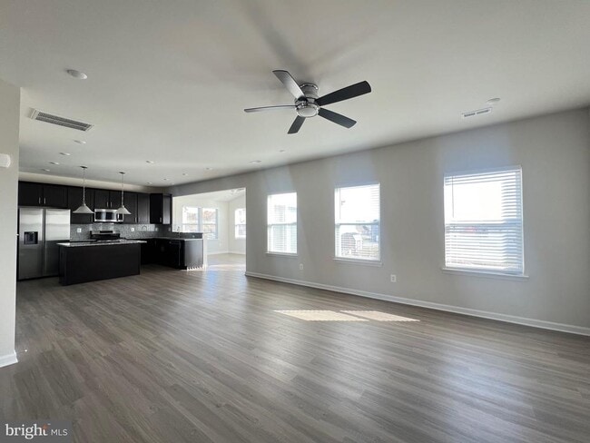 Building Photo - 35 Signal Knob Cottage Dr