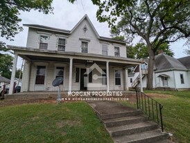 Building Photo - 428 Delaware St