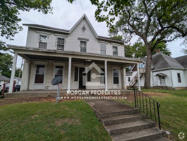 Building Photo - 428 Delaware St