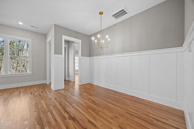 Building Photo - 916 Noisette Ct