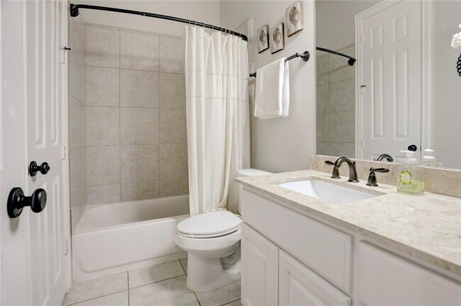 Building Photo - 10727 Stone Isle Ct