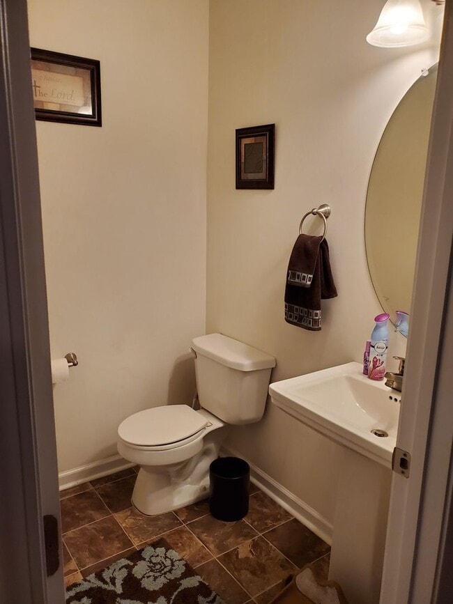 Building Photo - Tranquil Expanse : 4BR | 2.5 BA , House in Moncks Corner