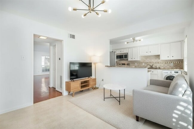 Building Photo - 6440 Olympia Dr