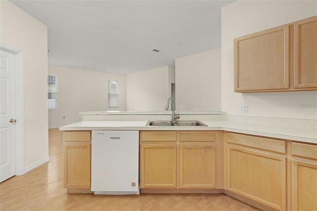Building Photo - 411 Tamarind Parke Ln
