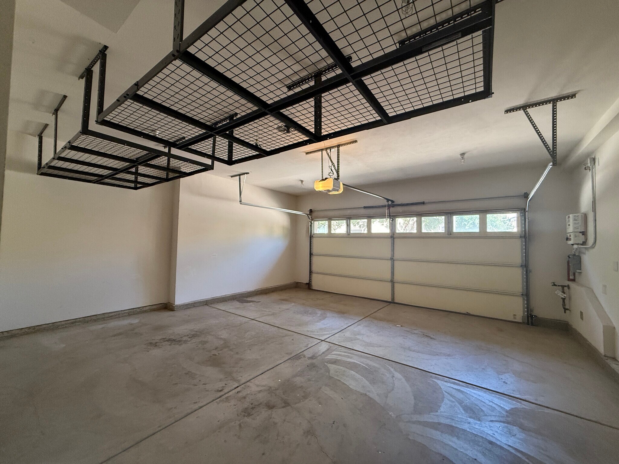 Building Photo - 506 Moonlight Dr