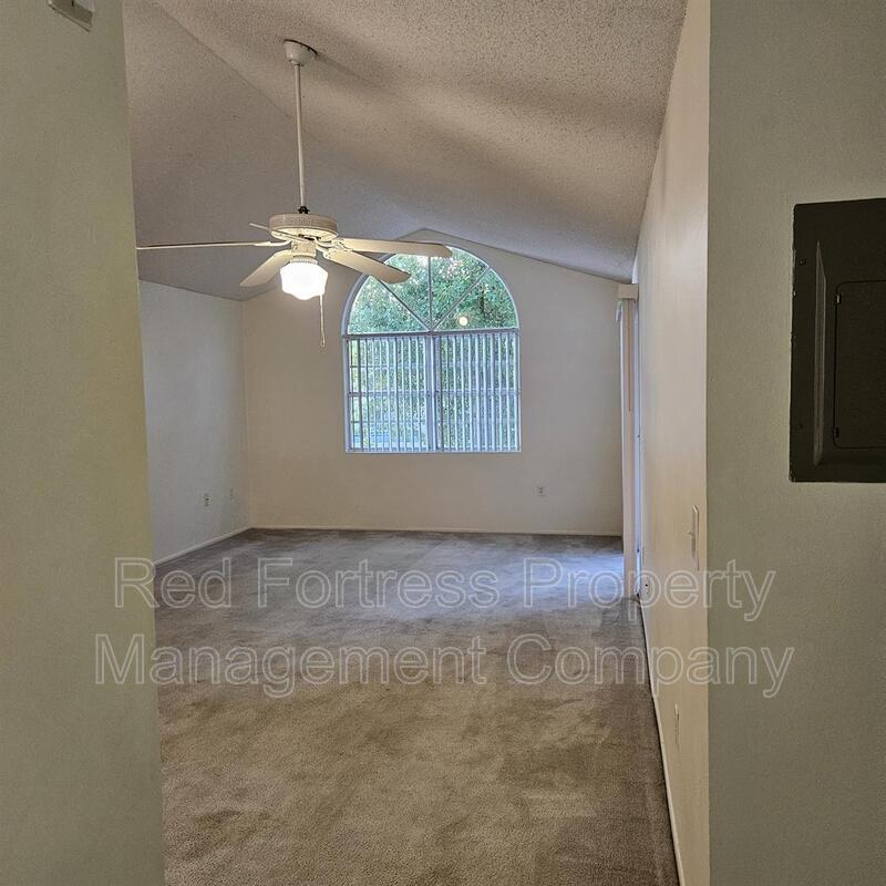 Building Photo - 3419 Winkler Ave