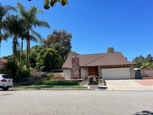 Building Photo - 1657 Cayton Ave
