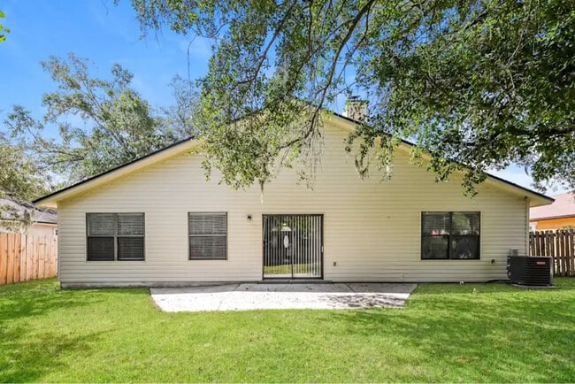 Building Photo - 1371 High Plains Dr W