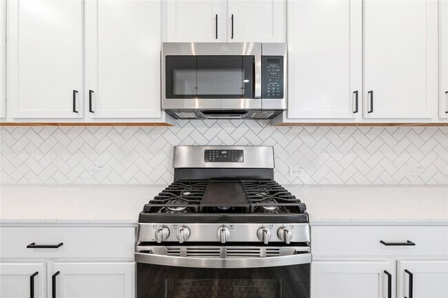 Building Photo - 208 Cambria Green Ln