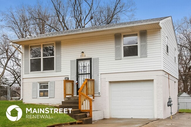Building Photo - 1511 N Seminole Dr