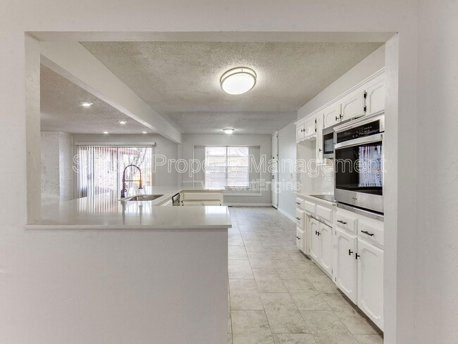 Building Photo - 5713 NW 114th St