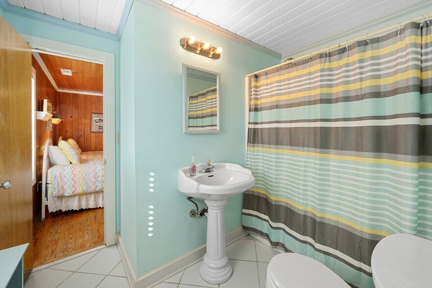 Building Photo - 760 County Rd S-22-104