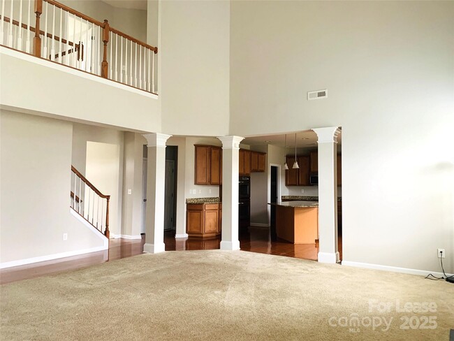 Building Photo - 1472 Chandler Ave NW