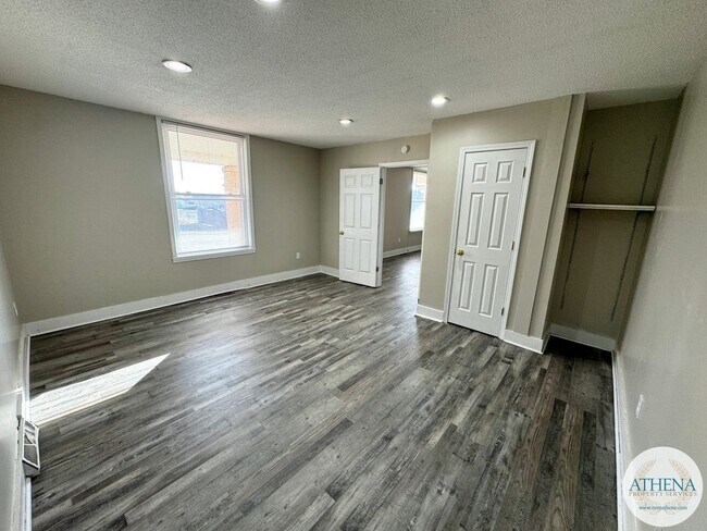 Building Photo - 225 N Sprigg St