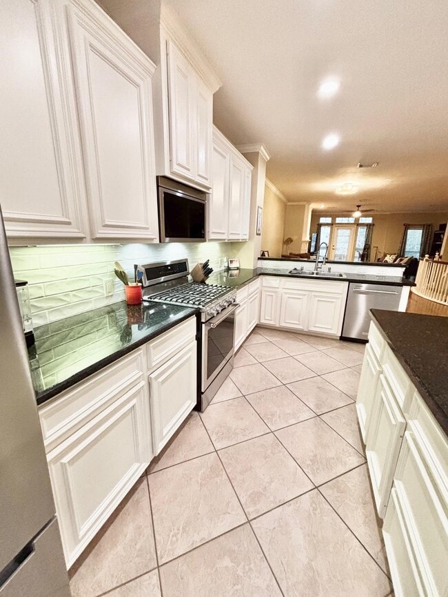 Building Photo - 1310 W Webster St