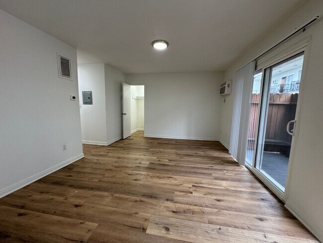 Interior Photo - 5650 Fair Ave