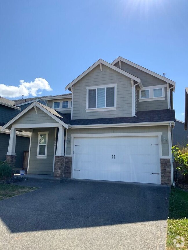 Building Photo - Puyallup 4bdr 2.5bath home in the Red Hawk...