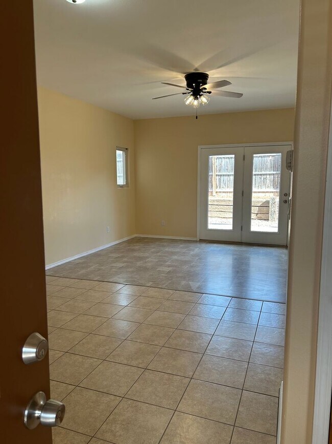 Building Photo - 7603 Mesa Del Oro Ln