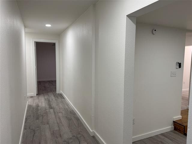 Building Photo - 310 Sunset Ct