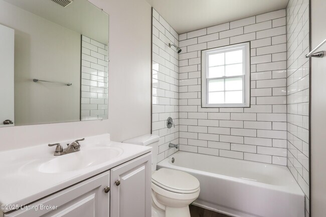 Building Photo - 5309 Pyrus Ln