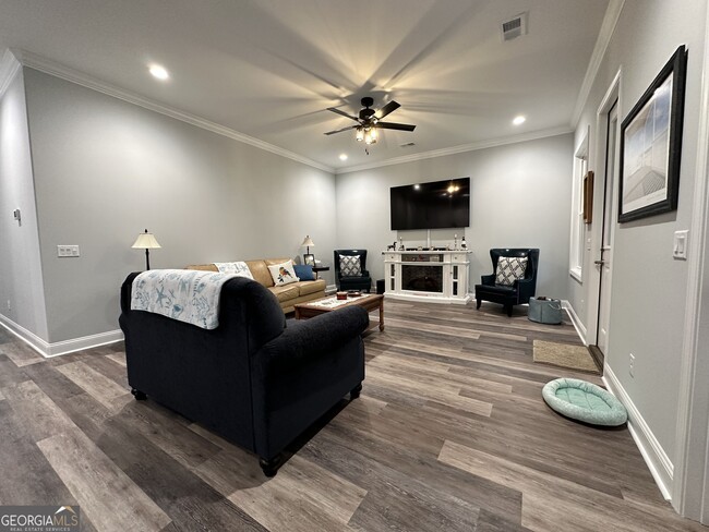 Building Photo - 112 Tacatacoru Ct