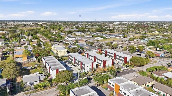 Building Photo - 936 NW 10th St