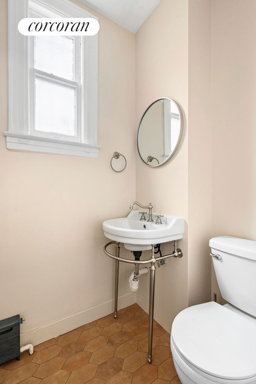 Building Photo - 338 A Clermont Ave