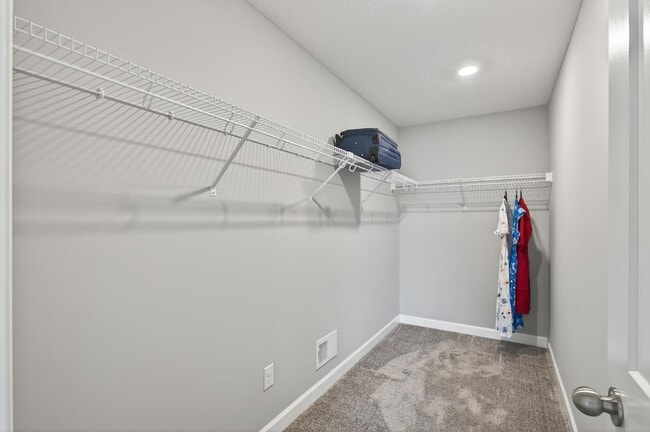 Building Photo - 1559 Edgebrook Ln