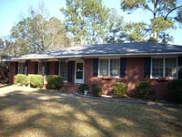 Building Photo - Located Off Macon Road!