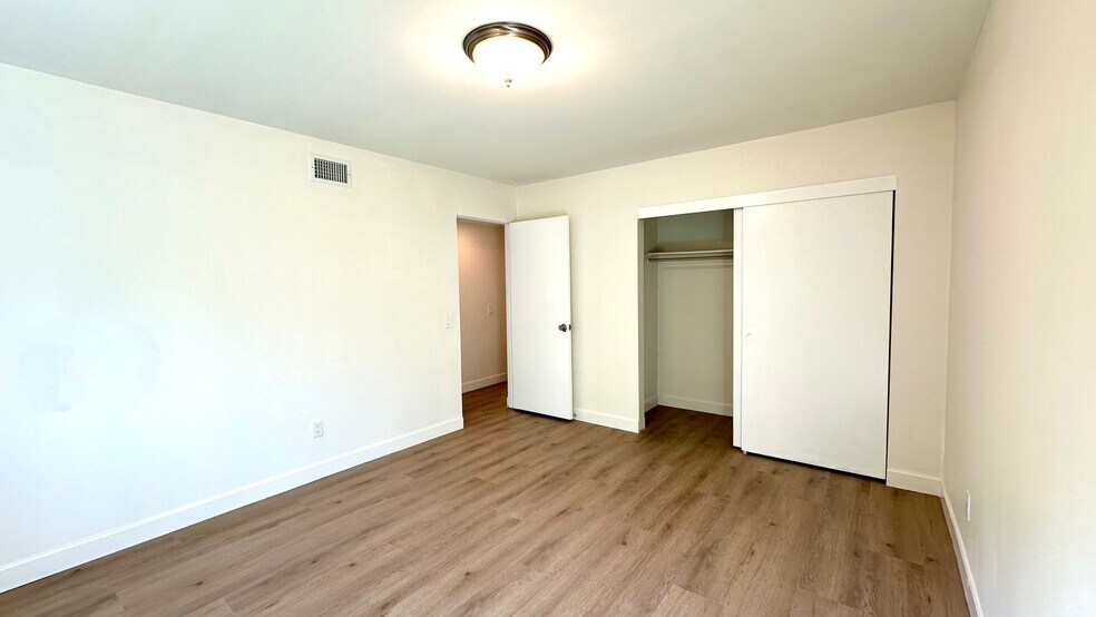 Building Photo - 820 Browning Pl