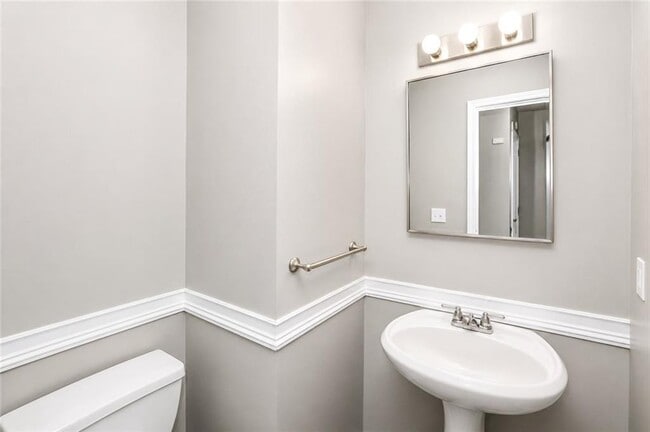 Building Photo - 6989 Setters Way