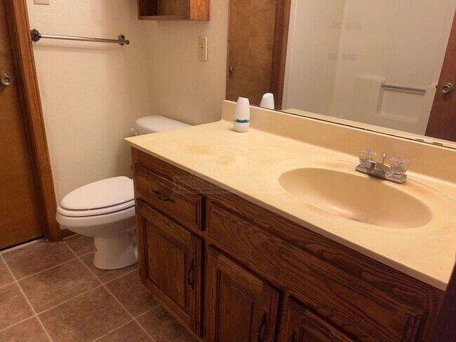 Building Photo - 2013 Windward Dr