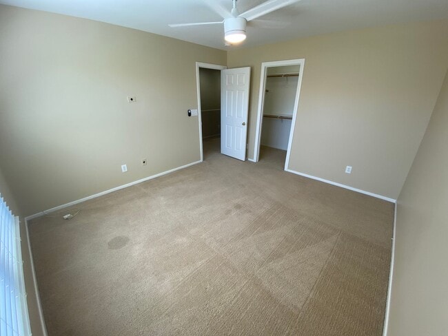 Building Photo - Beautiful 6 bed/3 bath home located in the SW area of Las Vegas