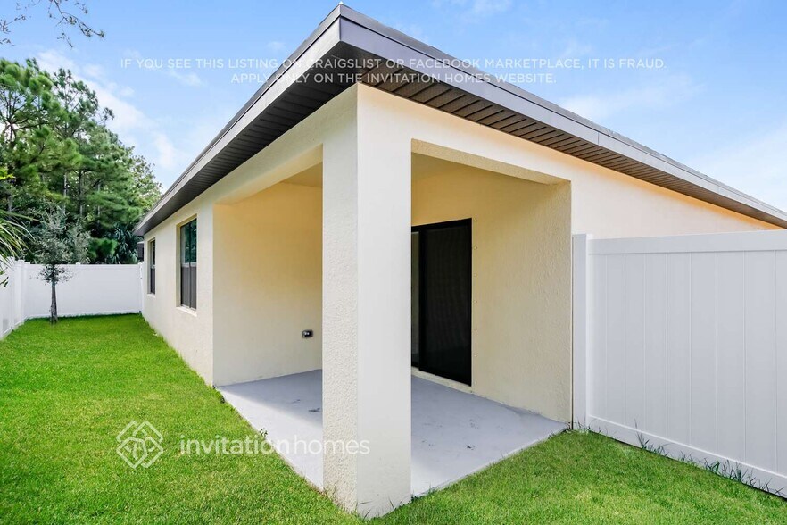 Building Photo - 9659 Seaspray Dr