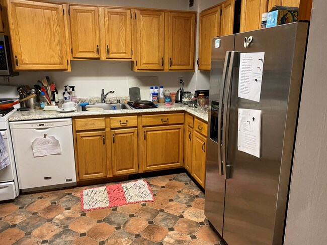 Kitchen - 11801 Rockville Pike