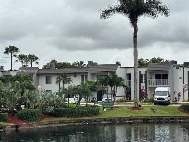 Building Photo - 5112 NW 79th Ave