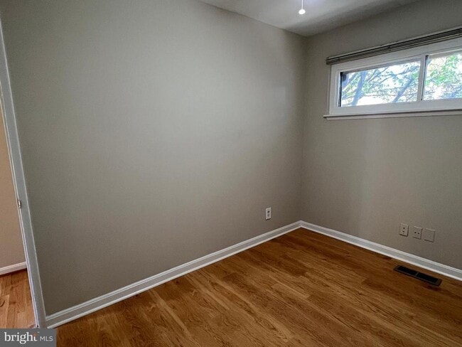 Building Photo - 1635 Westwind Way