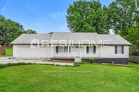 Building Photo - 208 Foy Rd