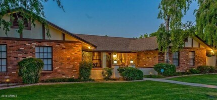 Building Photo - HUGE House In Tempe Close to ASU