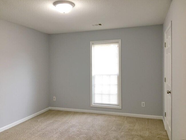 Building Photo - 2515 Freemans Walk Dr