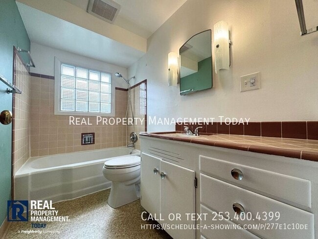 Building Photo - 2344 N Winnifred St