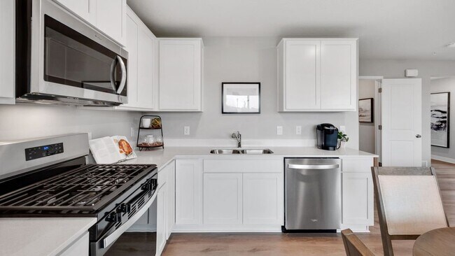 Building Photo - 12726 Ashbury Dr