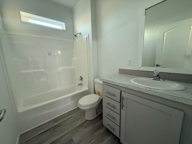 Building Photo - 362 Tahitian Dr