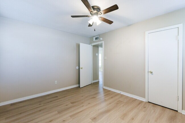 Building Photo - Charming Home Near Texas Tech – Modern Upg...