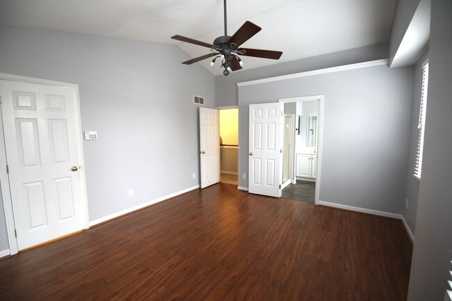 Building Photo - 4400 Greensbury Dr