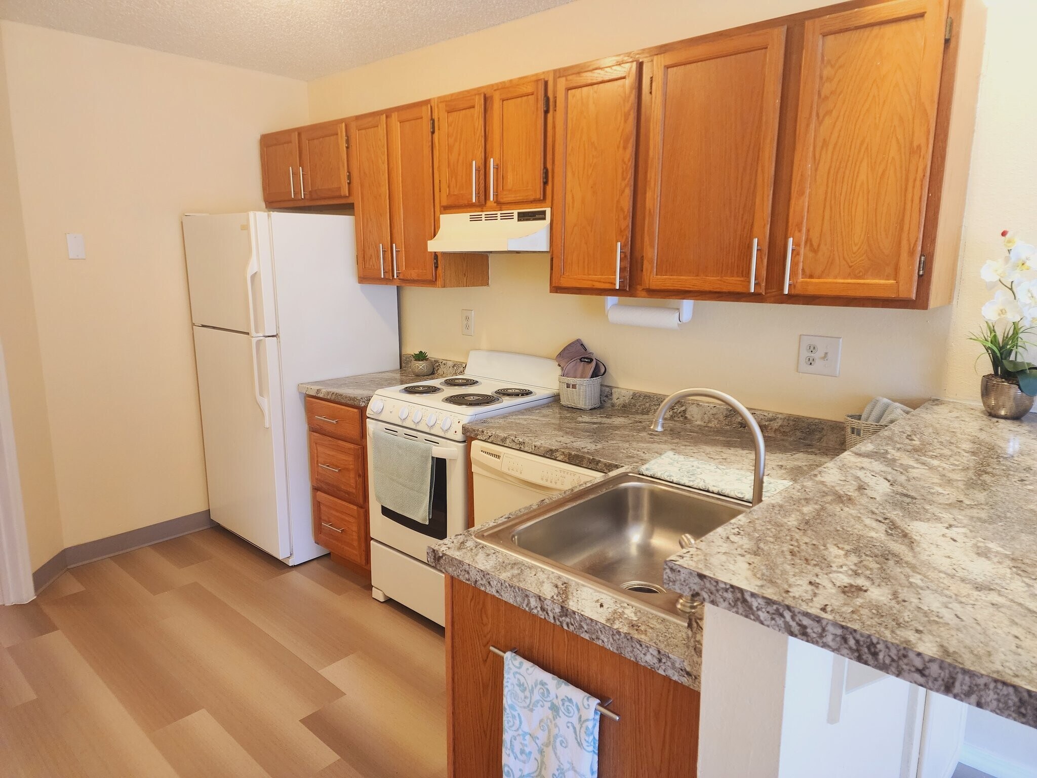 Building Photo - 147 Wellington St