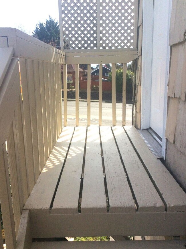 Building Photo - Coleman