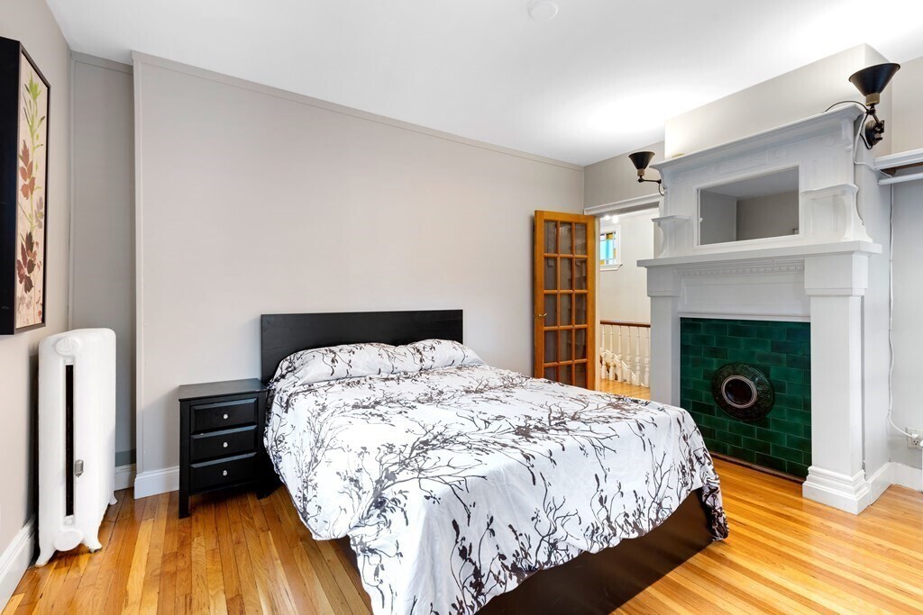 Building Photo - 80 Irving St