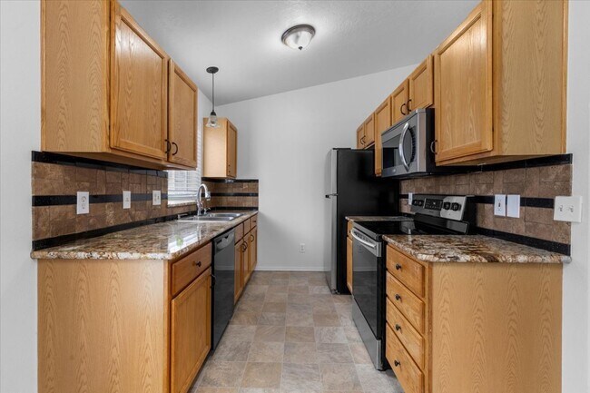 Building Photo - 6648 W Legacy Dr